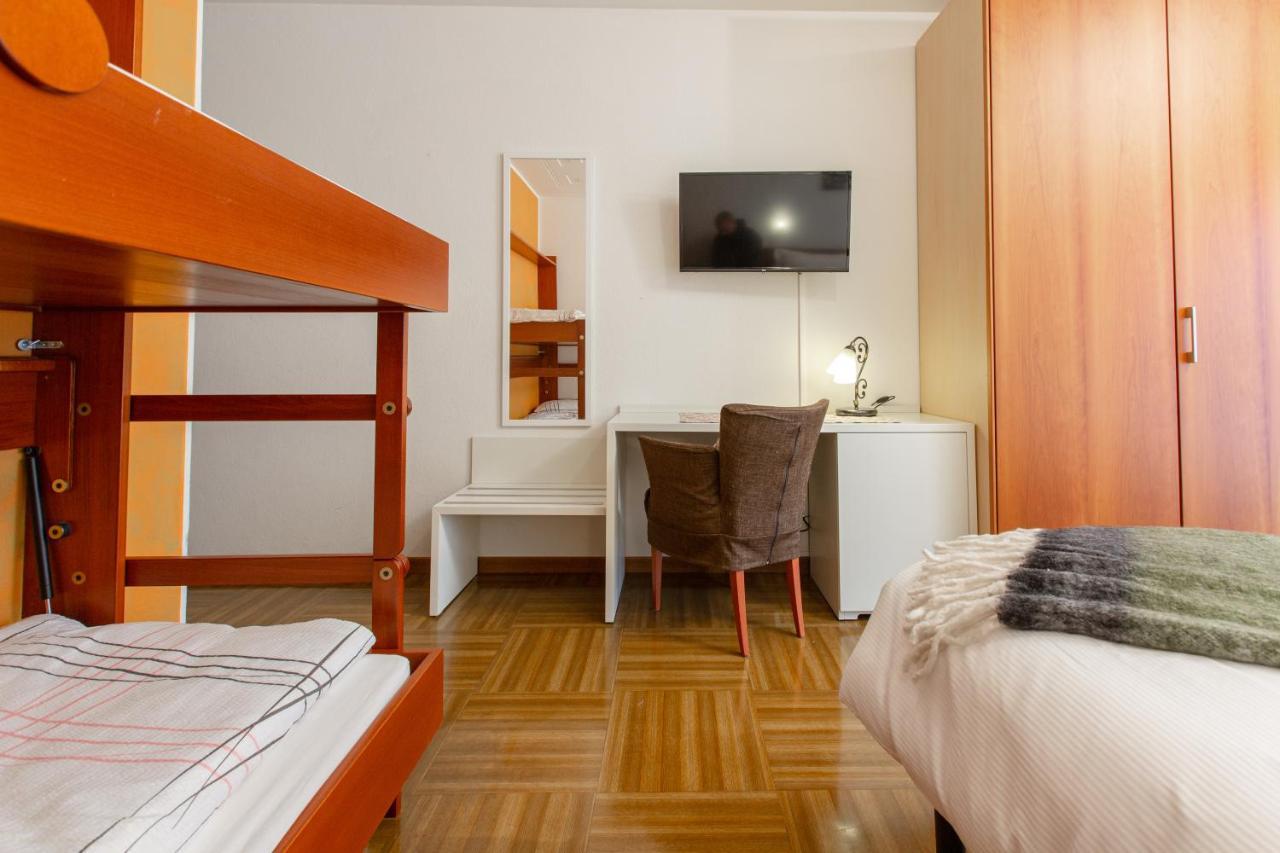 Hotel Biancospino Lanzada Exterior photo